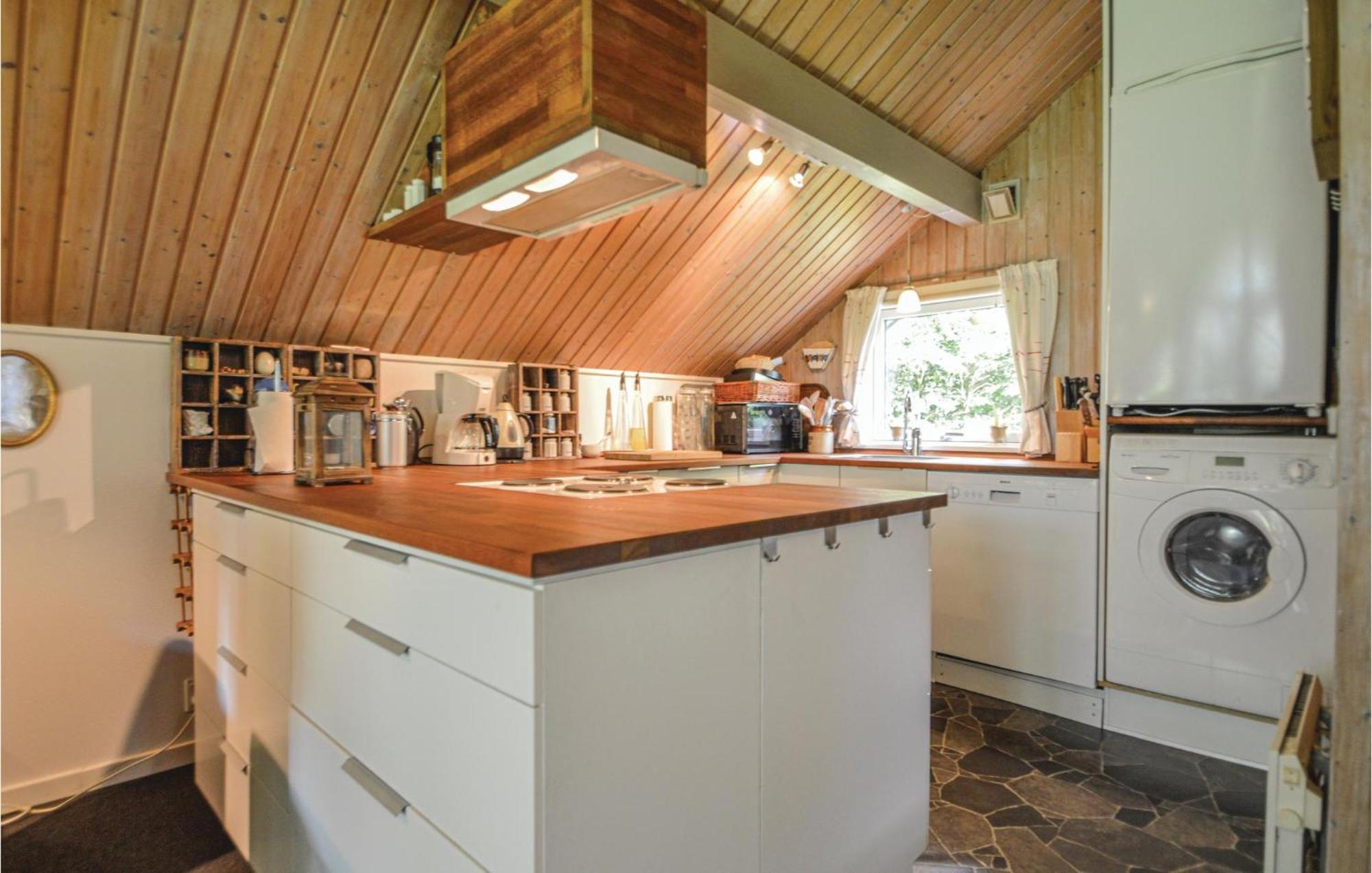 Nice Home In Toftlund With Kitchen Exterior foto